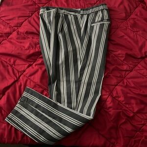 Striped cropped pants